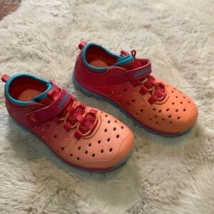 Stride Rite Phibian M2P Water Rubber Sneaker Girls 12 Orange Pink